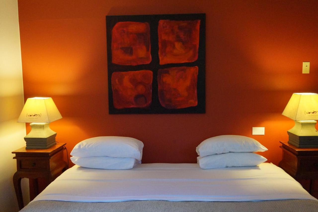 Wonders Boutique Hotel Oranjestad Bagian luar foto
