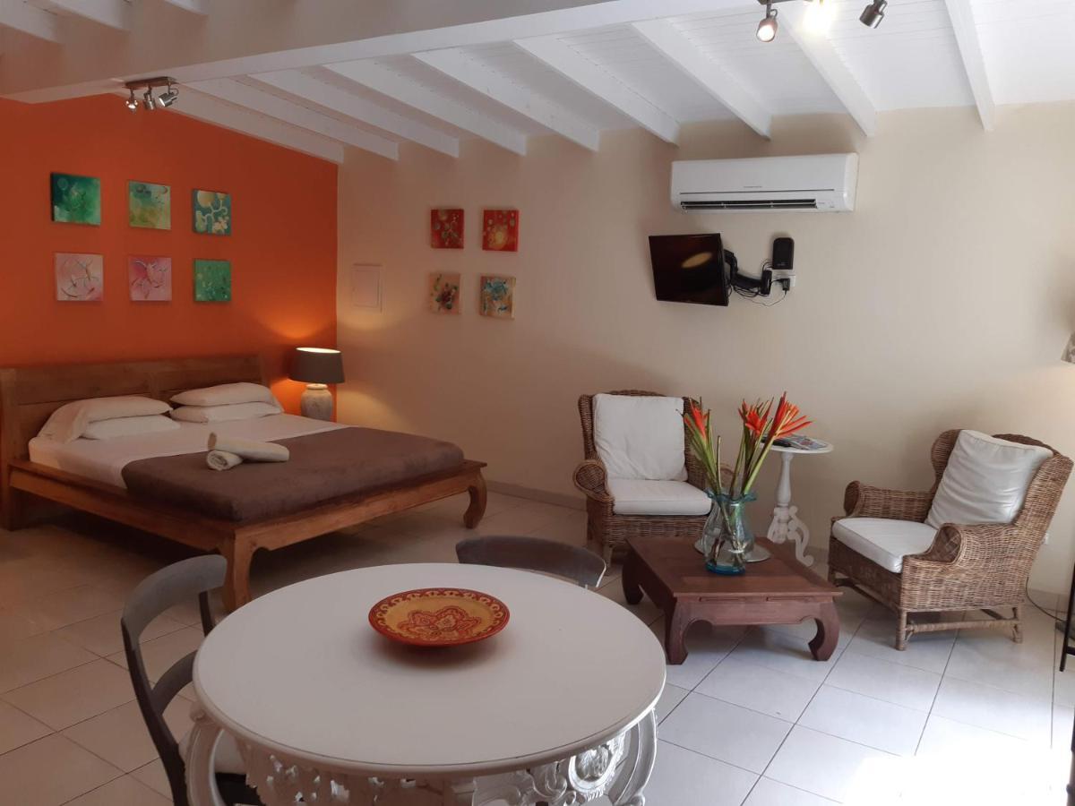 Wonders Boutique Hotel Oranjestad Bagian luar foto