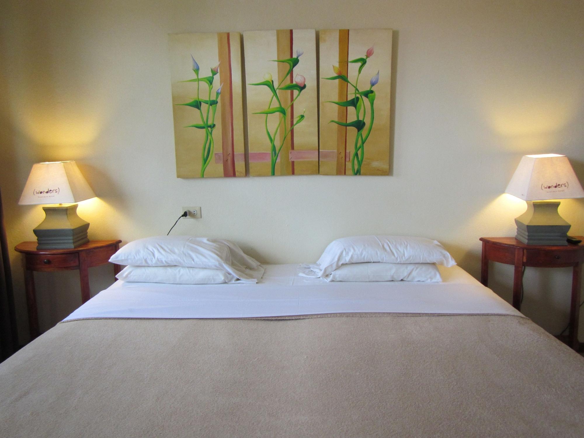 Wonders Boutique Hotel Oranjestad Bagian luar foto