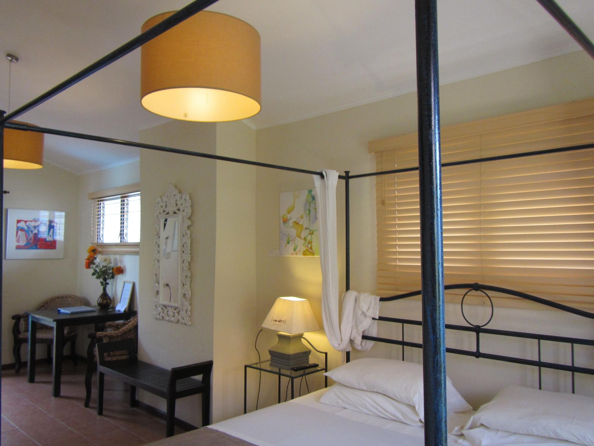 Wonders Boutique Hotel Oranjestad Bagian luar foto