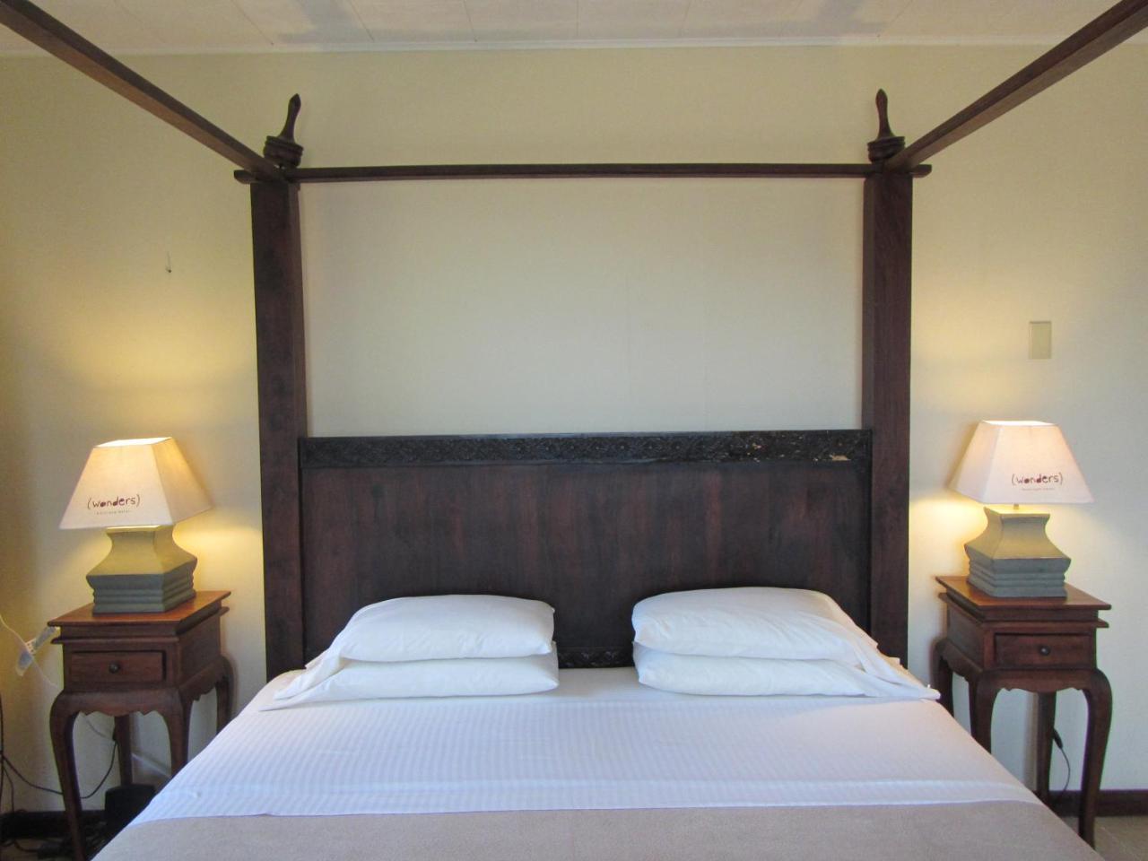 Wonders Boutique Hotel Oranjestad Bagian luar foto