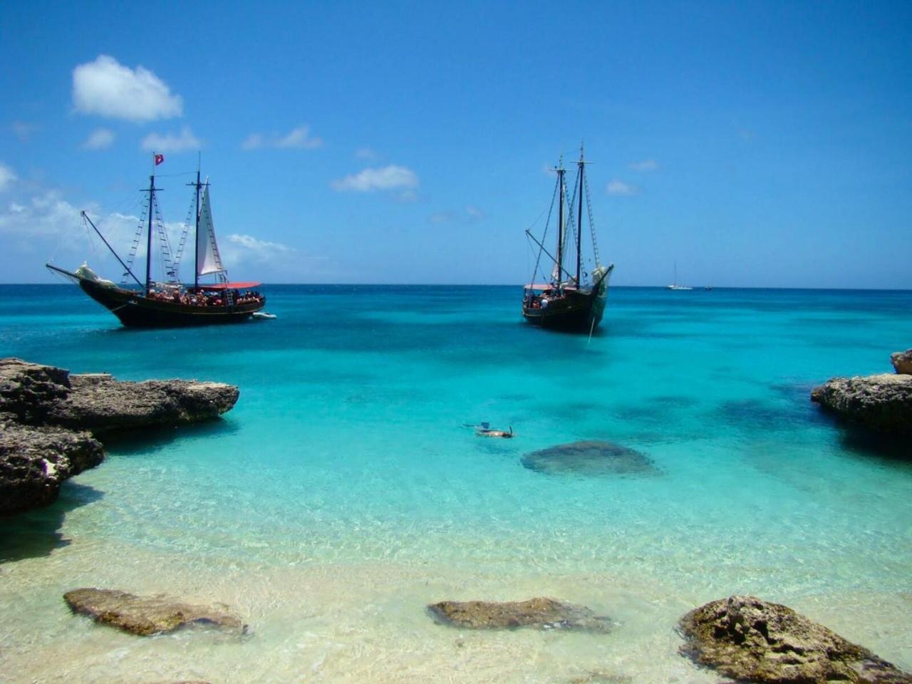 Wonders Boutique Hotel Oranjestad Bagian luar foto